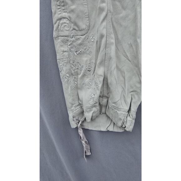 White House Black Market Capri Pants Womens 4 Gray Silk Cargo Embroidered - Picture 3 of 10